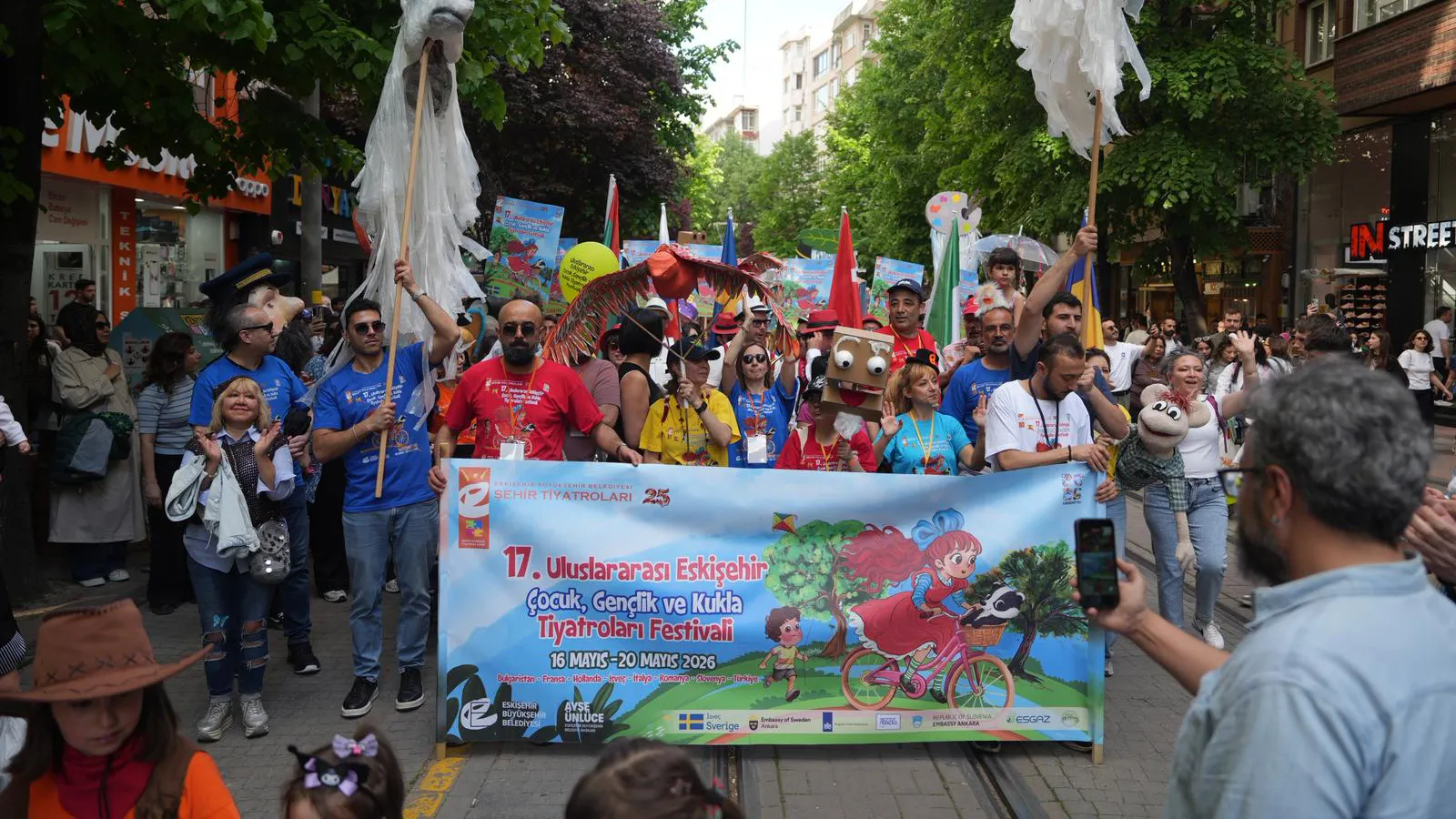 Eskişehir'de 17. Uluslararası Çocuk, Gençlik ve Kukla Tiyatroları Festivali devam ediyor