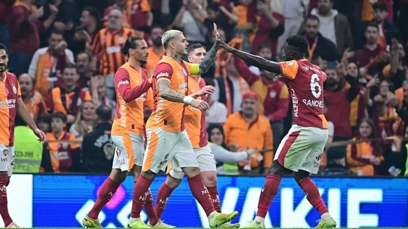 Galatasaray evinde bambaşka; Okan Buruk döneminde 72 maçta sadece iki kez yenildi