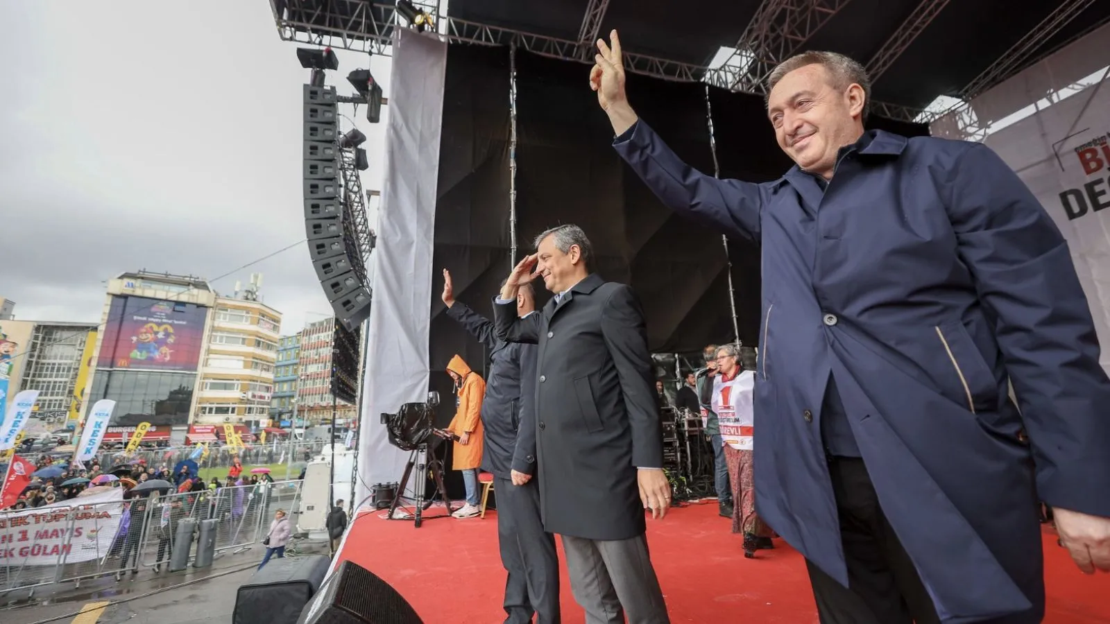 Bakırhan, Kadıköy'de: İşçiler ve emekçiler isterse barış gelir, mücadelesi olmayanın barışı olmaz!