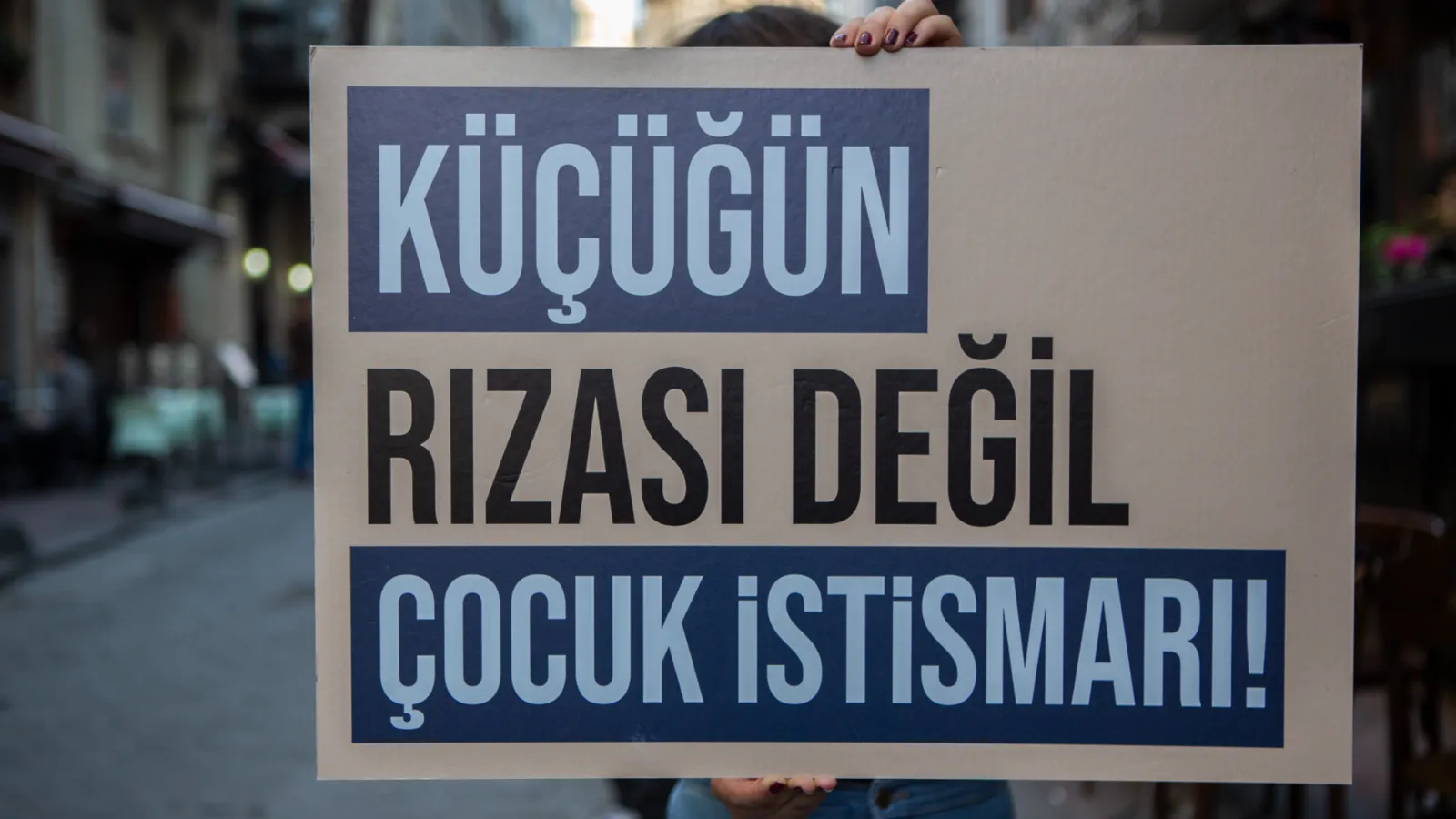 Çocuğa cinsel istismardan 38 yıl ceza alan öğretmene istinafta tahliye!