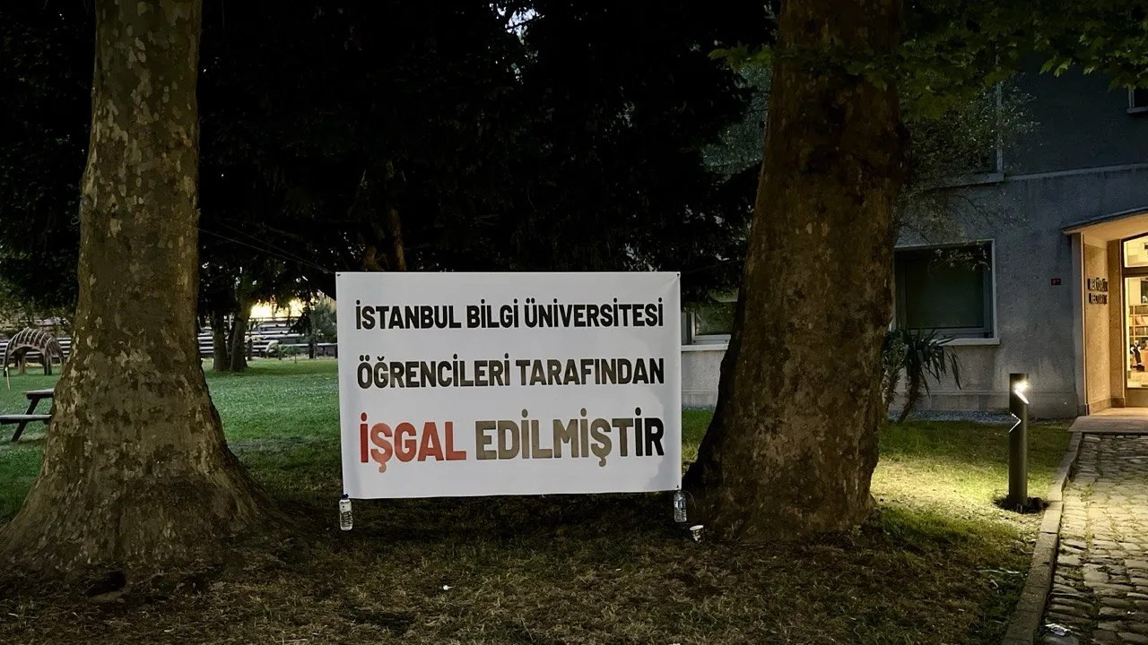 Bilgi Üniversitesi'nin akademisyenleri belirsizlik içinde: Hâlihazırda düşük maaşlarla çalışırken başka bir güvencesizliğin içine düştük