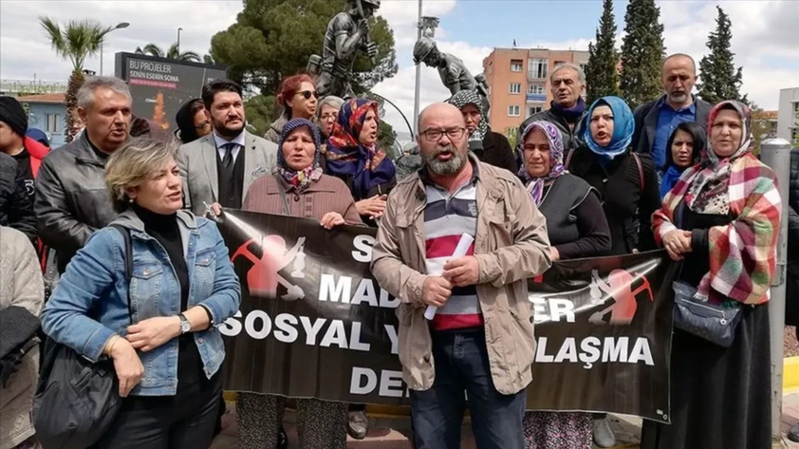 Soma faciasının 12’nci yılı: Aileler adalet talebini yineledi