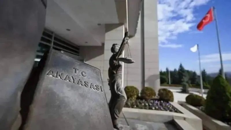 “Anayasalar kısa olmalı” masalı ve tarih bilinci yokluğu