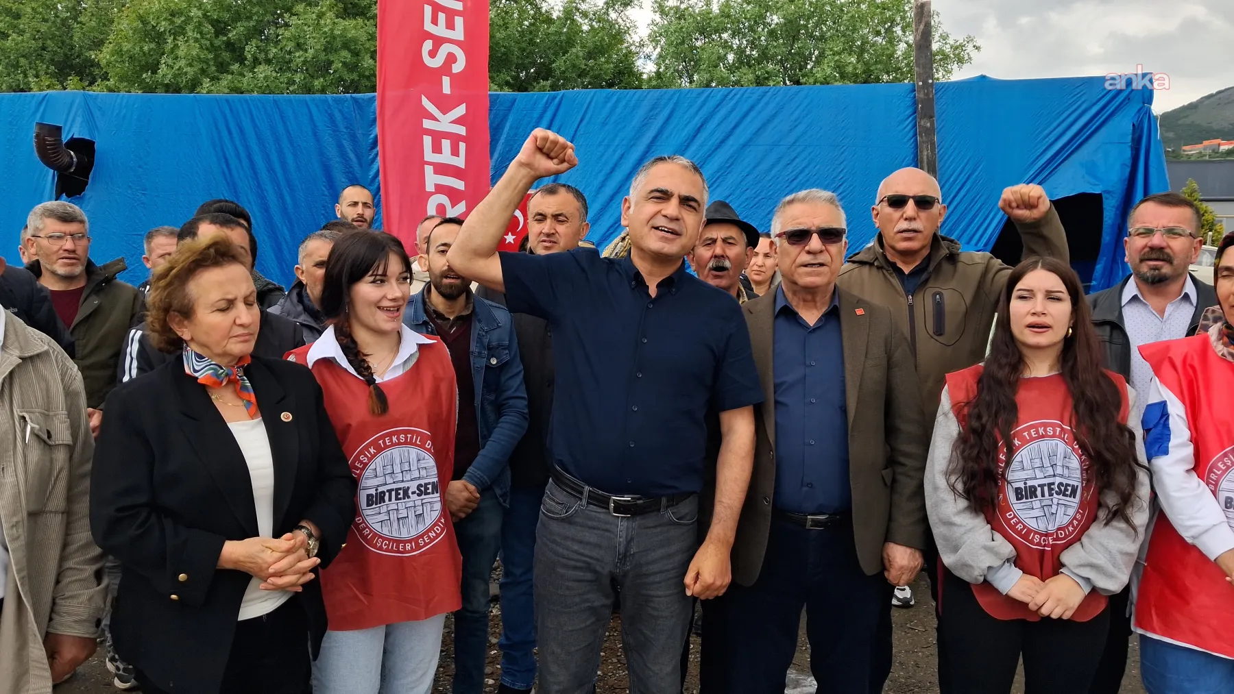 BİRTEK-SEN Genel Başkanı Türkmen tahliye sonrası direniş çadırında: Baskıların amacı işçilerin gözünü korkutmak