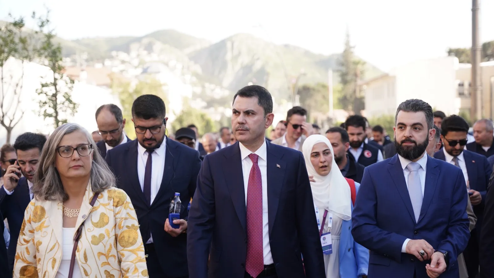 Murat Kurum, Hatay'da: Birileri ‘yapılamaz’ dedi, Türkiye yaptı; asrın inşasını dünyaya gösterdik