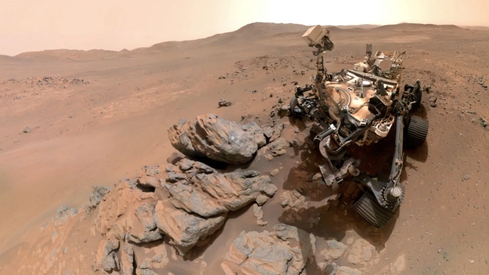 NASA'nın Mars'taki ‘Perseverance’ keşif aracı kendi fotoğrafını çekti