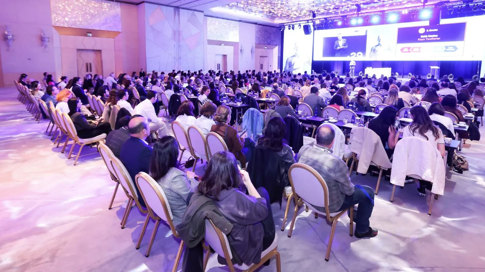 TÜAD’ın 29. Araştırma Zirvesi: Yapay zekâ, tüketici davranışları ve toplumsal dönüşüm