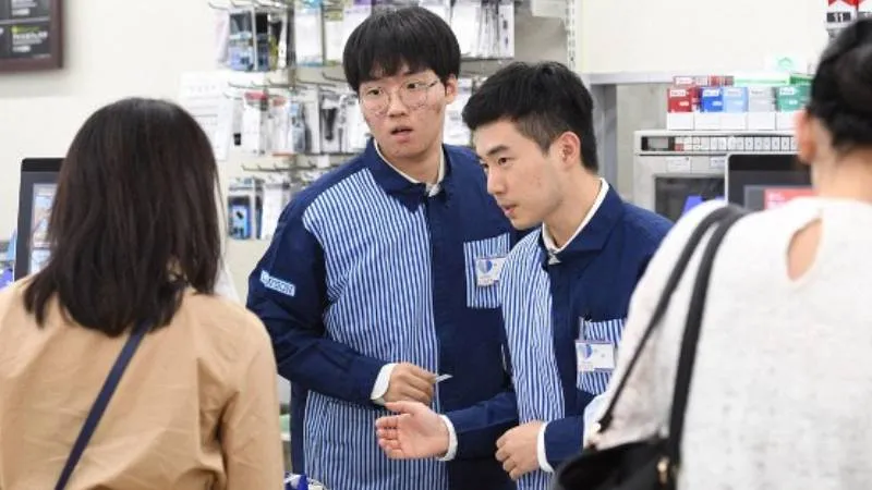 Japonya'da kaçak yabancı işçi ihbarına para ödülü tartışması