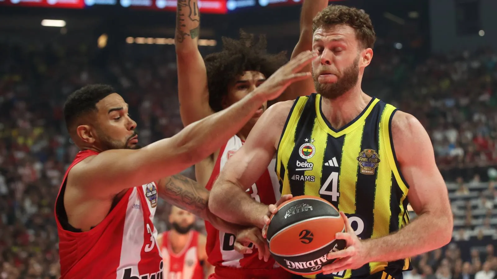 Bu kez olmadı: Fenerbahçe Beko, Final Four'da Olympiakos'a 18 sayı farkla kaybetti