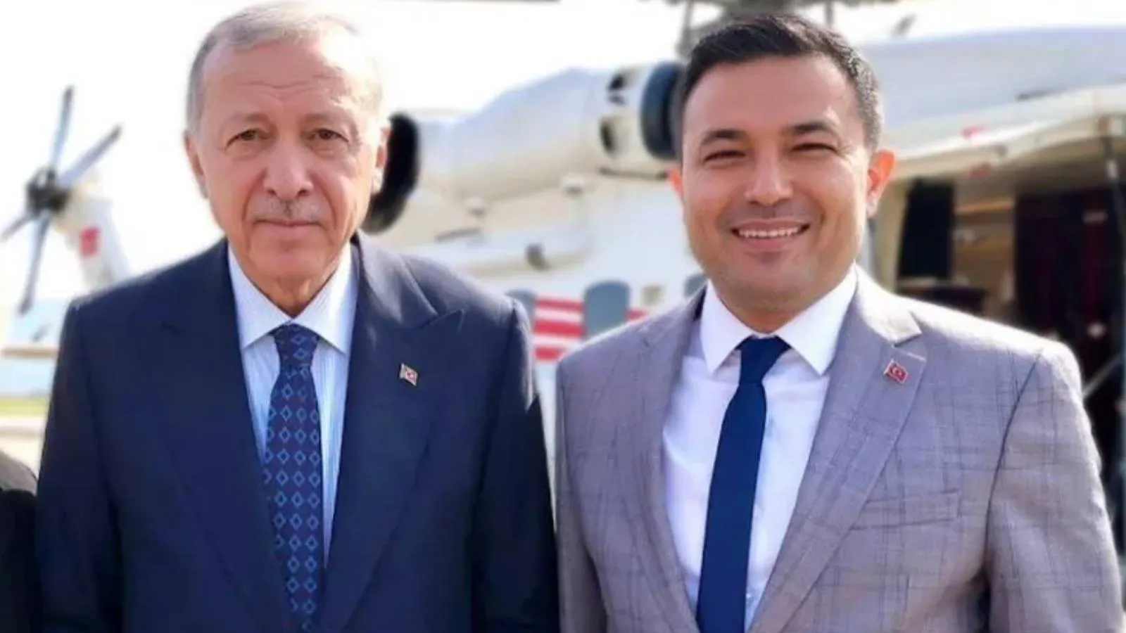 AKP MKYK'da istifa: Türkücü Mahmut Tuncer'in oğlu Mehmet Umut Tuncer, görevlerinden affını istedi