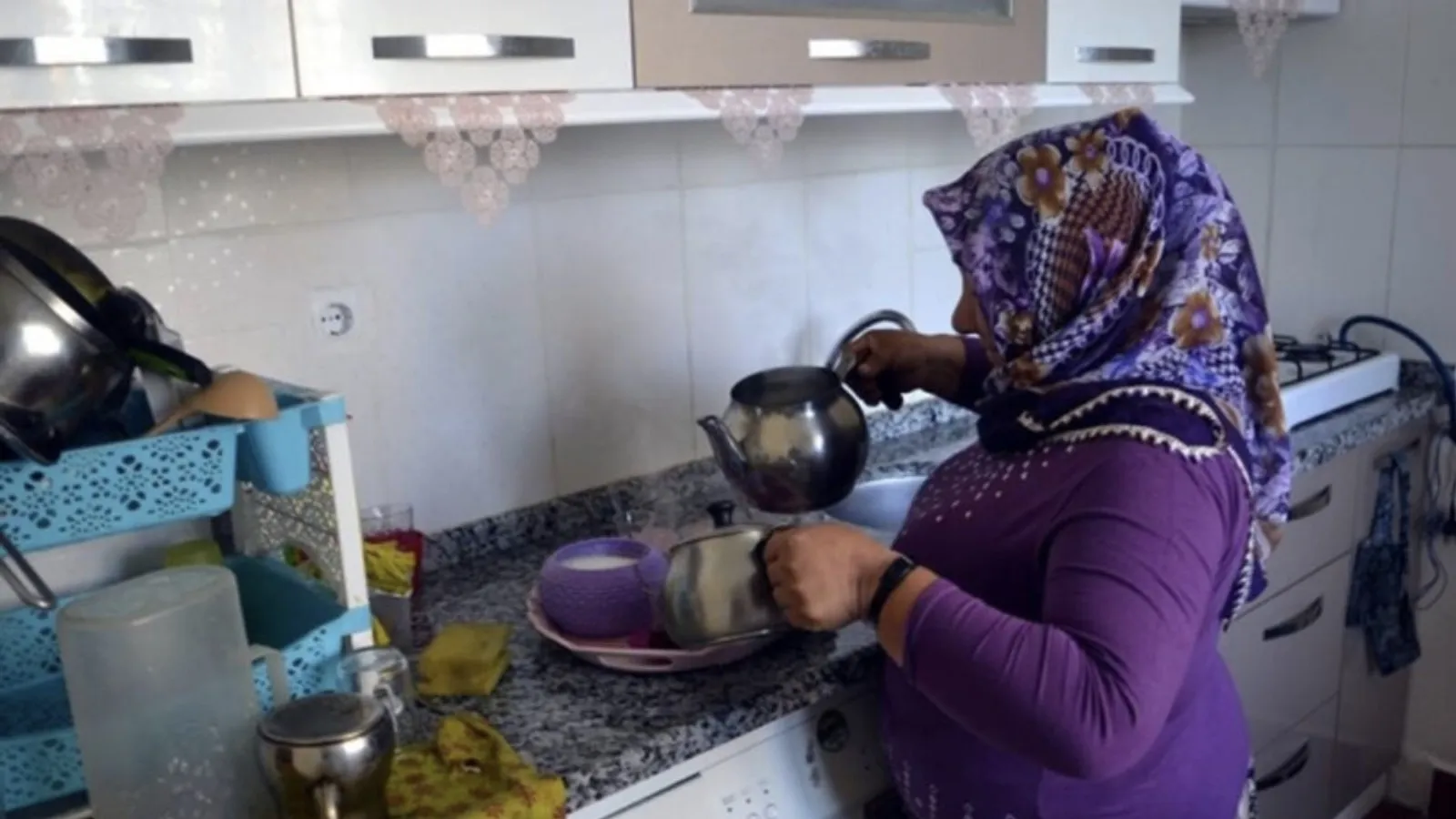 ''Ev kadınlarına emeklilik'' vaadi Meclis gündeminde: 3 yıl geçti somut adım nerede?