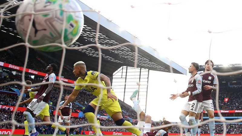 Düşme korkusu yaşayan Tottenham nefes aldı