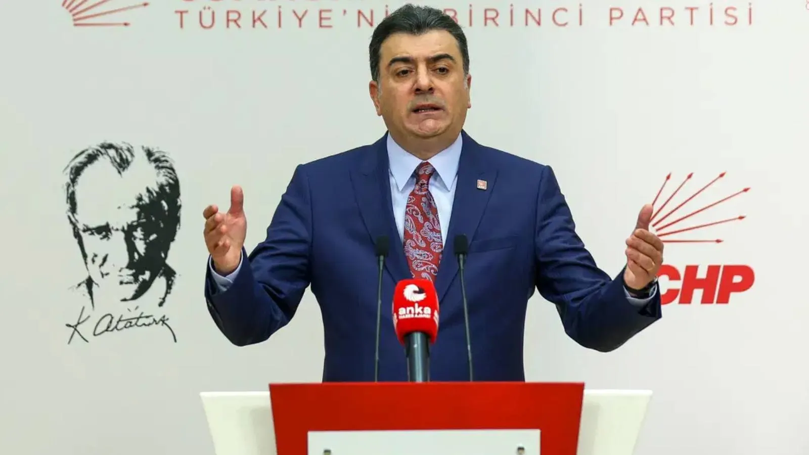 CHP Sözcüsü Emre: CHP yağma düzenine 'dur' dediği için hedefte, halkı soyanlar korksun!