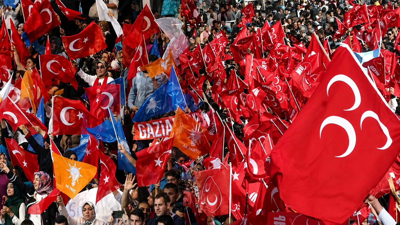 MHP'den belediye başkanı hakkında ihraç kararı