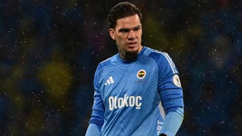 Suudi Arabistan takımları Ederson'un 11 milyon euroluk maaşında indirim istedi