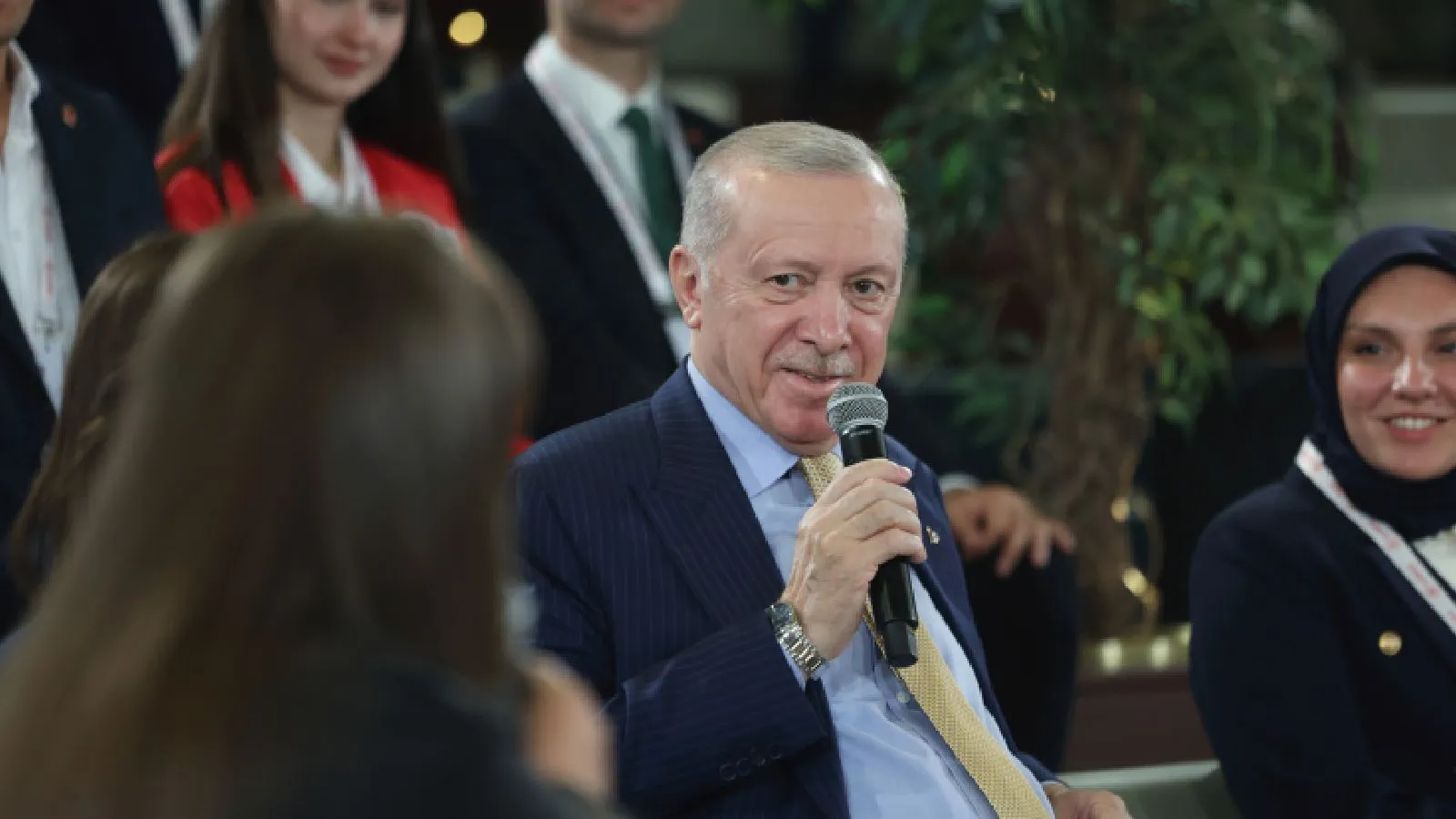 Erdoğan: Haftada 3 gün basketbol oynuyorum, bugün 68 sayı yaptım; futbola ara verdim