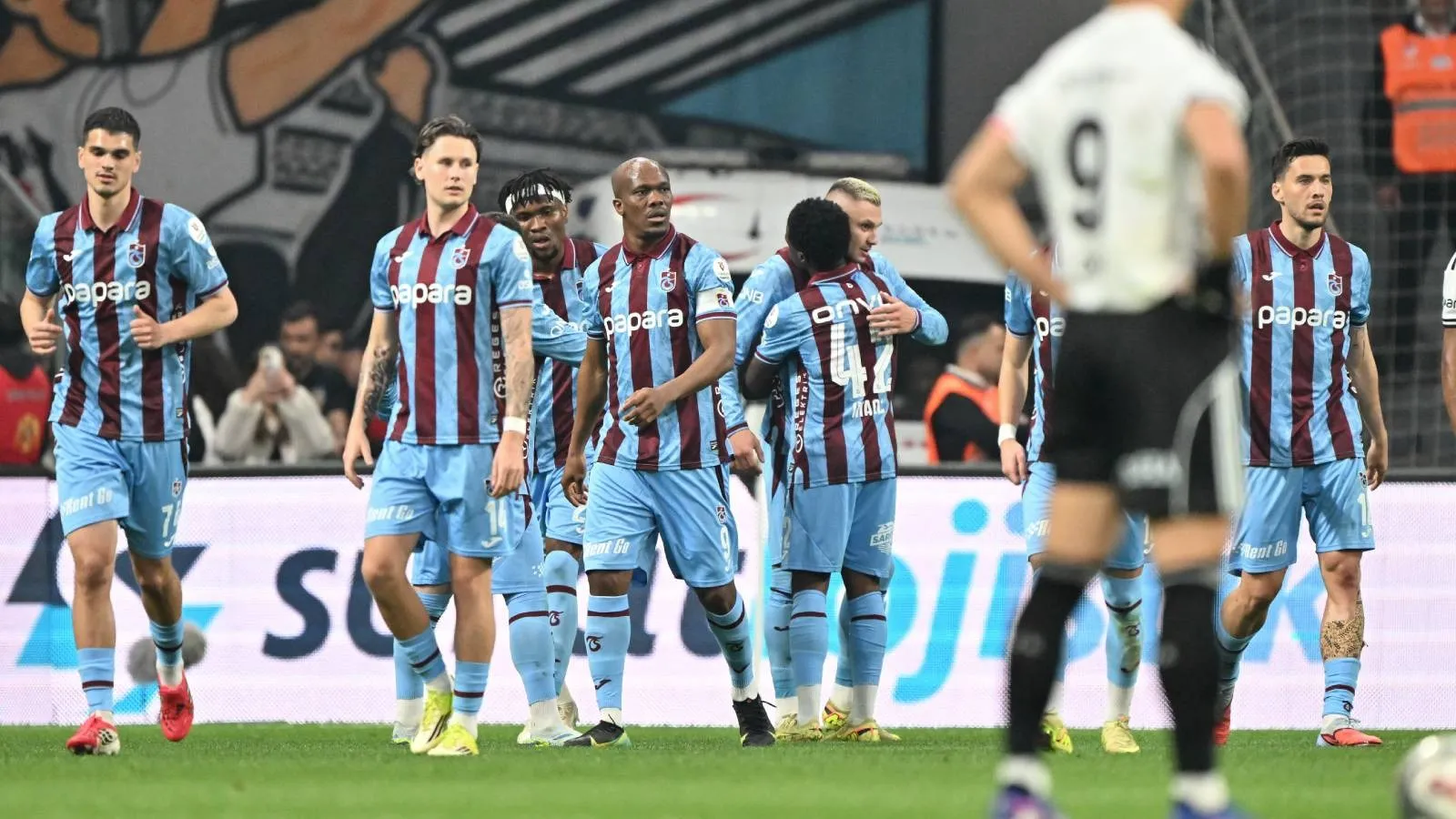 Dev maçta gülen taraf Trabzonspor: Deplasmanda Beşiktaş'ı mağlup etti
