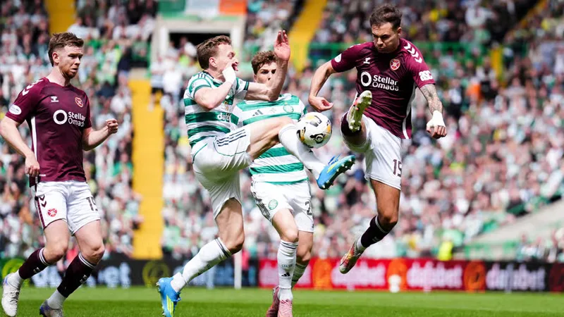 Celtic futbol romantiklerini üzdü, son 16 yılda 15. kez şampiyon oldu