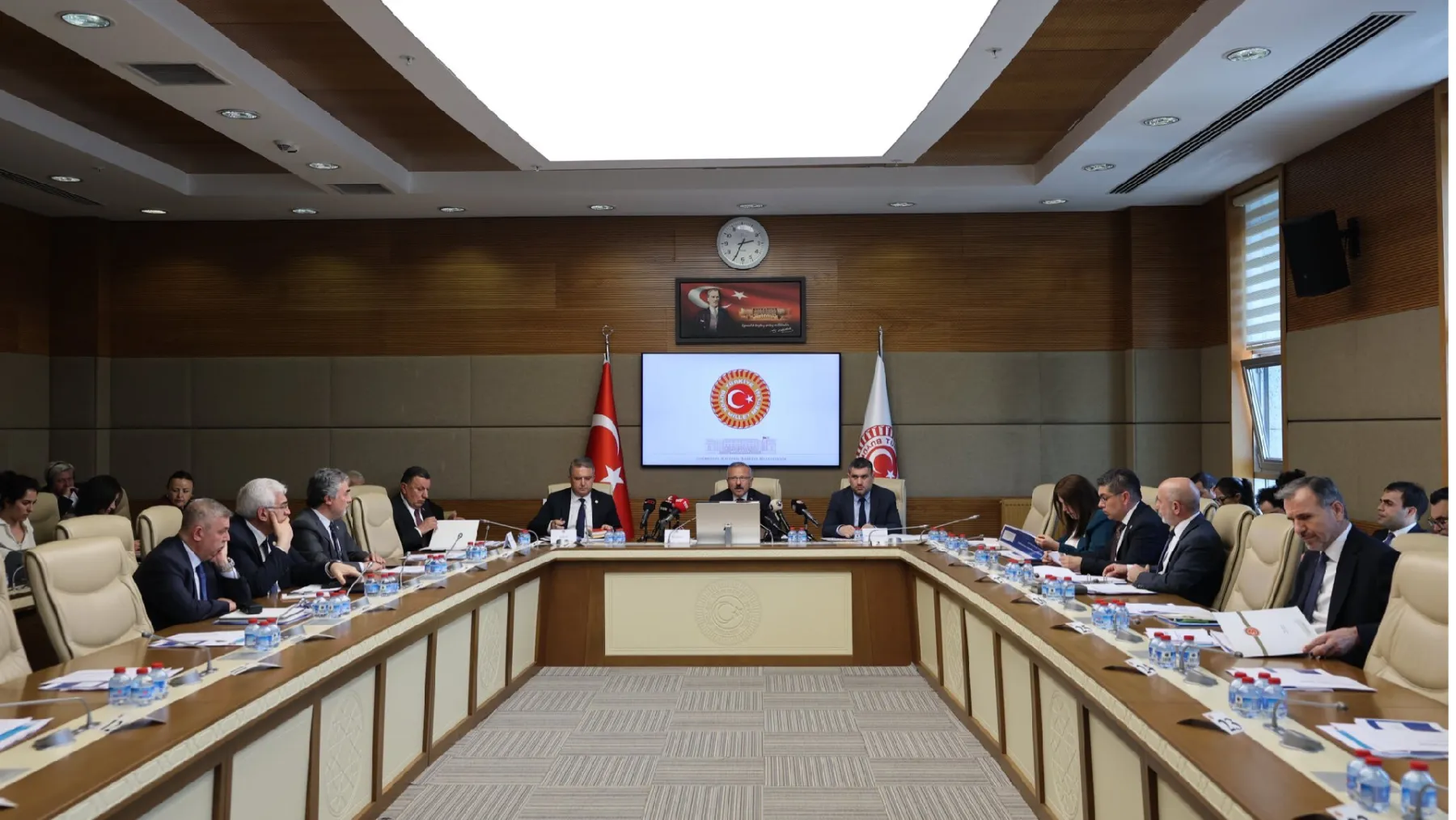 TBMM Okul Olaylarını Araştırma Komisyonu toplantıda buluştu: Kahramanmaraş ziyaretinde ailelere taziyeye gidilecek