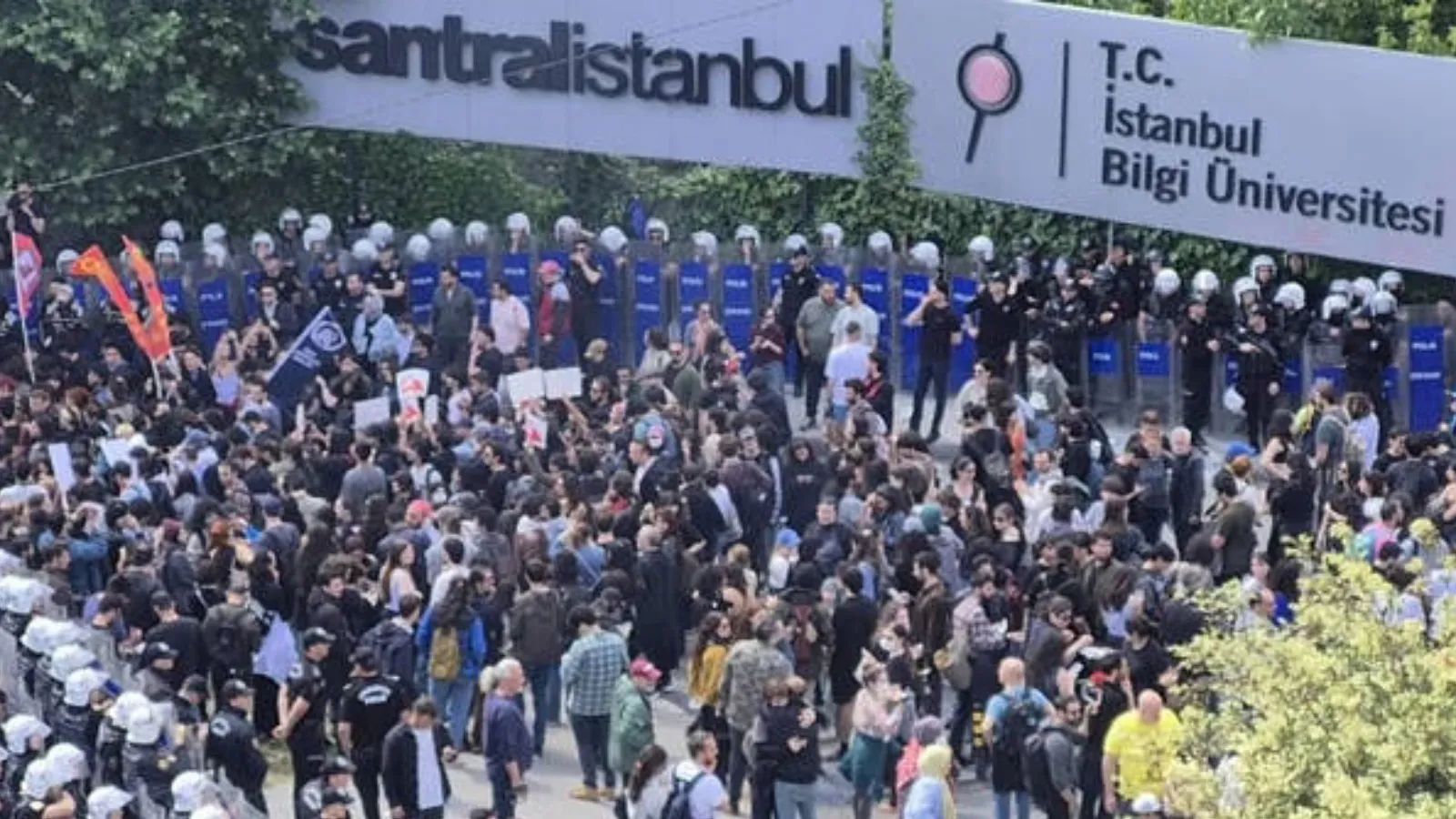 Bilgi Üniversitesi hakkında bihakkın bilgi...