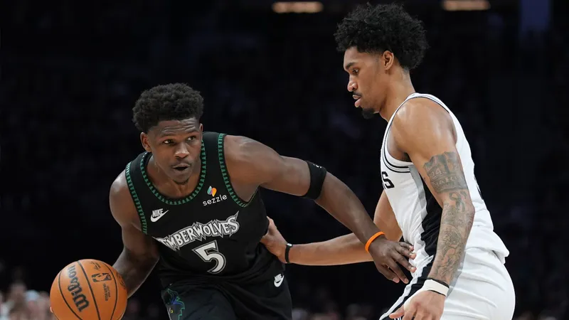 Wenbanyama'nın ihraç edildiği maçta Minnesota Timberwolves seriyi eşitledi