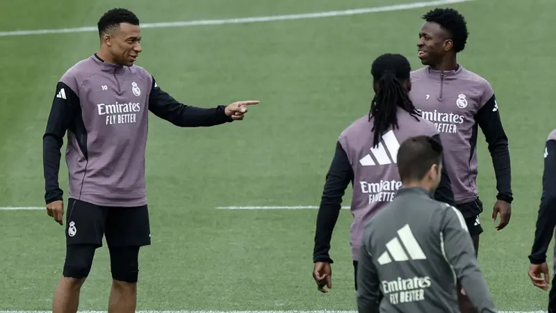 Kylian Mbappe rahat durmuyor; takım arkadaşları şaşkına döndü!