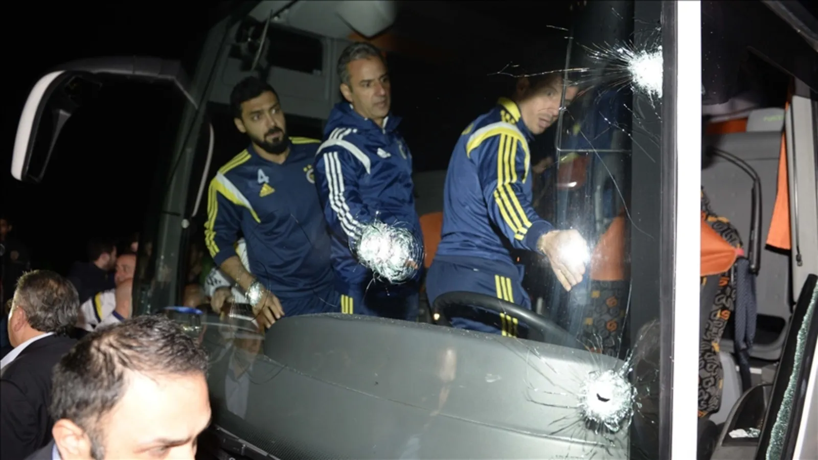 Fenerbahçe takım otobüsüne saldırı dosyasında yeni gelişme: Bakanlık yeniden incelemeye aldı!