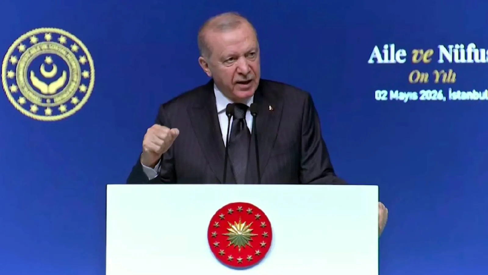 Erdoğan: Tarih tekerrür edecek; aileye öncelik verdiğimiz için bizi kadını zayıflatmakla suçlayanların iddialarının absürtlüğü ortaya çıkacak

️ 