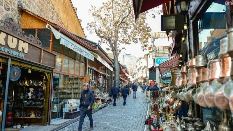 Başkentte UNESCO Dünya Mirası Listesi kapsamında ücretsiz kent gezileri sürüyor