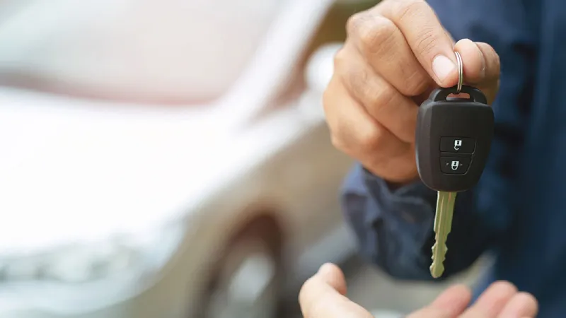 İkinci el otomobilde '6 ay 6 bin km satış yasağı' yılbaşına kadar uzatıldı