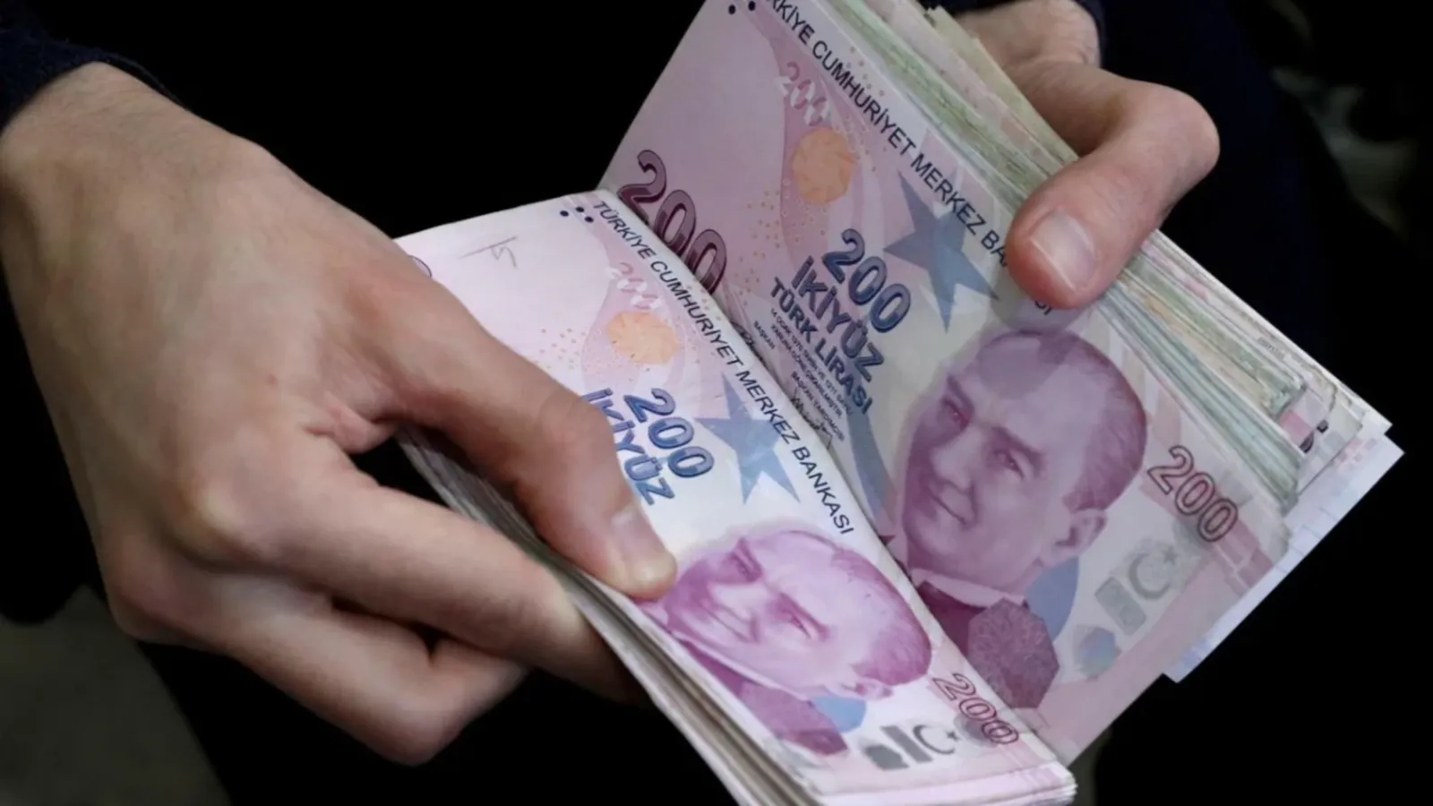 Murat Muratoğlu: Vergi sistemiyle orta sınıfı fakirleştirme operasyonu yapılıyor