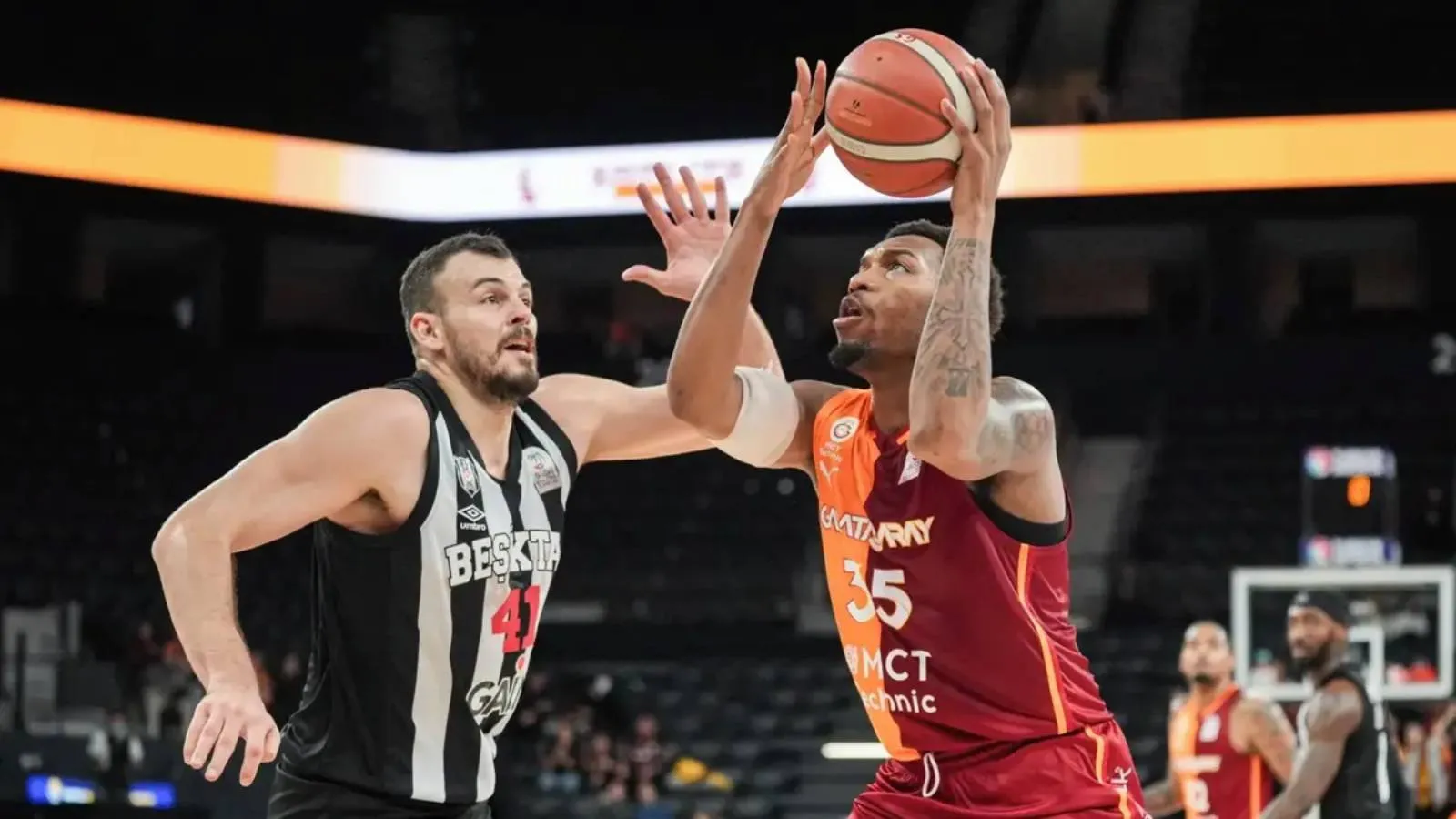 Basketbol Süper Ligi'nde derbi heyecanı