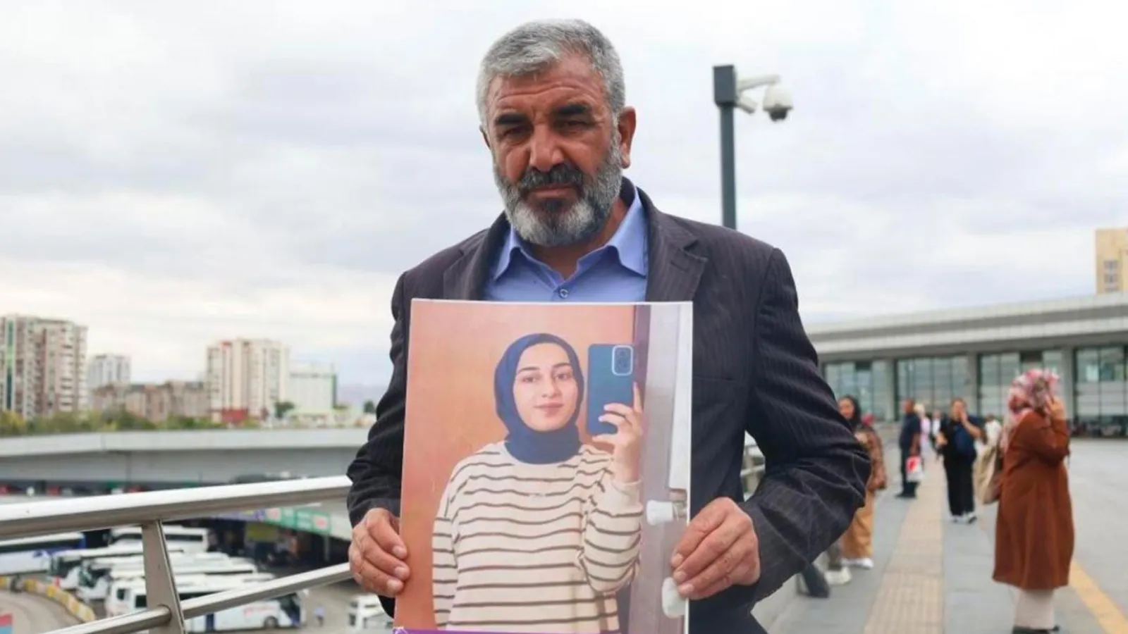 Rojin Kabaiş'in babası Nizamettin Kabaiş: Özel ekip bayramdan sonra Van'a gönderilecek; adalet yerini bulacak