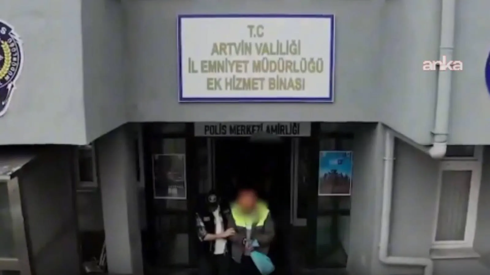 İçişleri Bakanlığı: Artvin merkezli 22 ilde düzenlenen operasyonlarda 32 şüpheli yakalandı