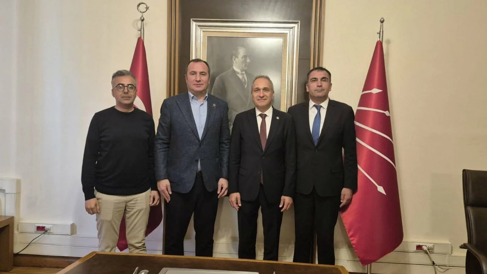 Eğitim sendikalarından CHP'li Özçdağdaş'a destek ziyareti