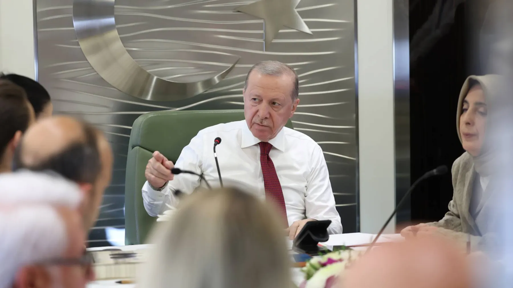 Erdoğan, 'yasal düzenleme' için konuştu: Silah bırakmanın ivmelenmesi için istihbaratımız çalışıyor, komisyonun yol haritası hayata geçirilmeli, kararlıyız
