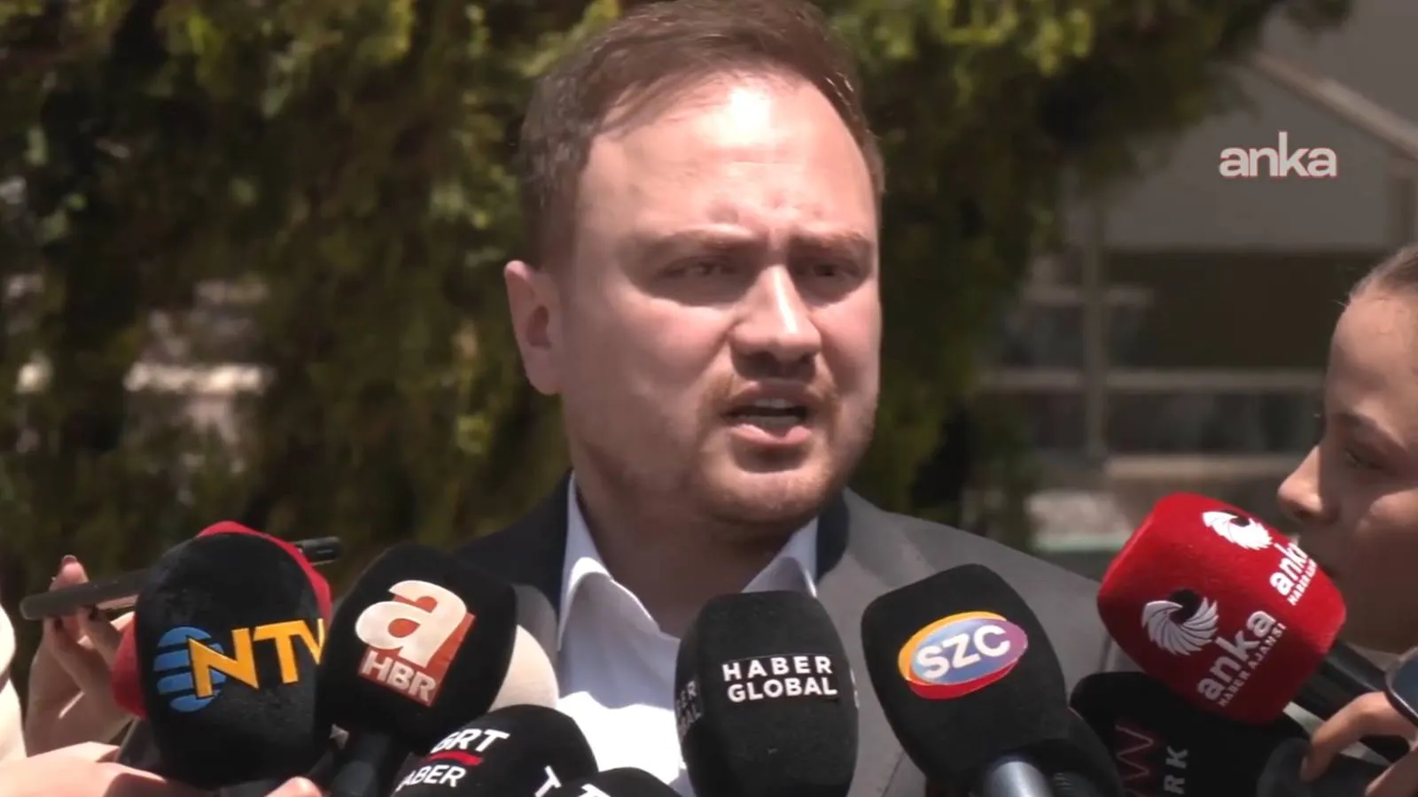 Avukat Üregen'den Kılıçdaroğlu'na ziyaret: Partimizin teslimini icra kanalıyla hallettik, Kılıçdaroğlu Genel Merkez'de yaşananlara üzüldü ama yapacak bir şey yok