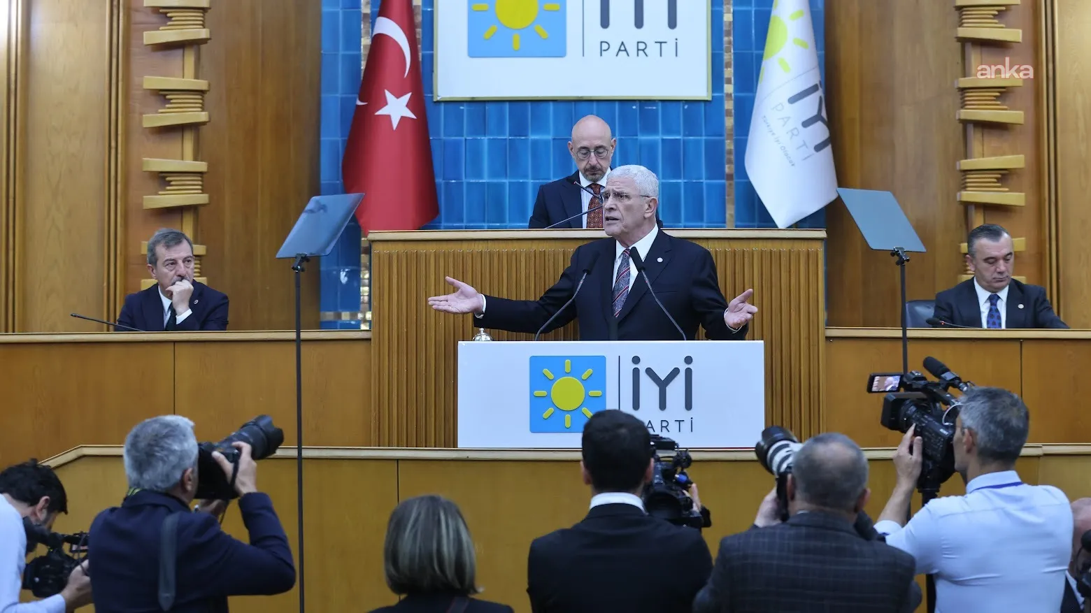 Dervişoğlu, Bahçeli'ye "İçimizdeki İrlandalısın" dedi, "Öcalan'a statü" çağrılarına sert çıktı