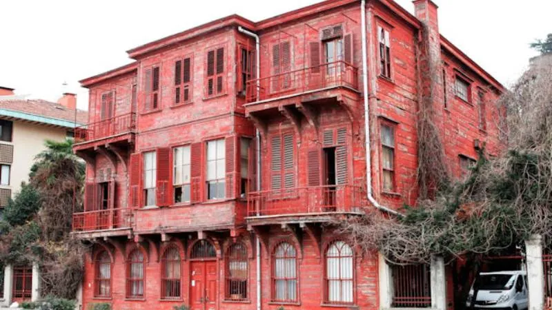 Halet Çambel arşivi tartışması: Üniversite satış iddialarını reddetti, uzmanlardan itiraz geldi