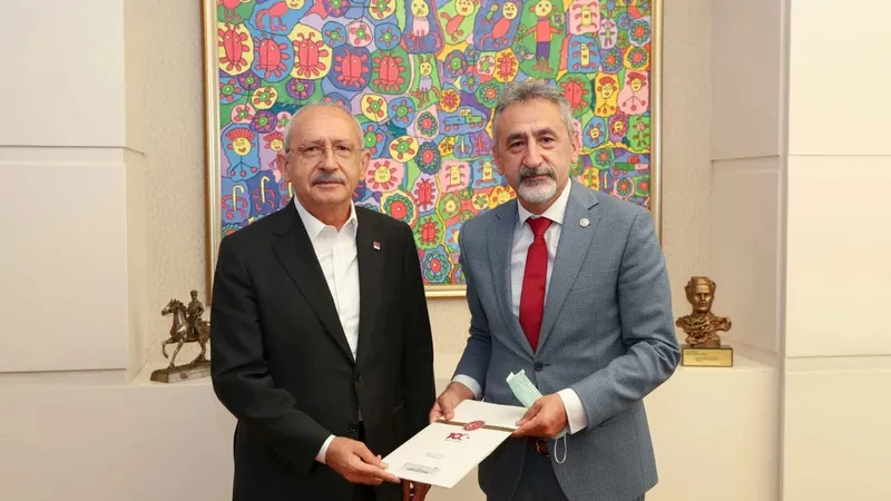 CHP’li Mustafa Adıgüzel’den 'kurultay bildirisi' açıklaması: Türkiye’nin aleyhine hiçbir denklemin yanında olmayız