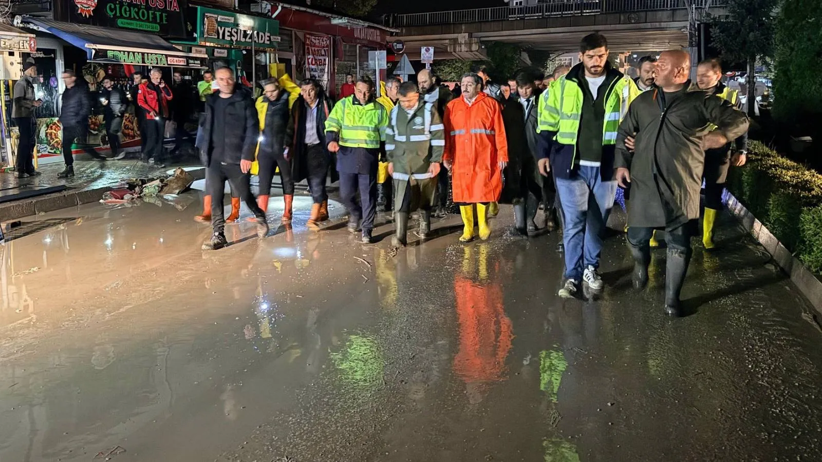Samsun Valiliğinden Havza'daki su taşkınına ilişkin açıklama: Herhangi bir can kaybı veya yaralı ihbarı bulunmamaktadır