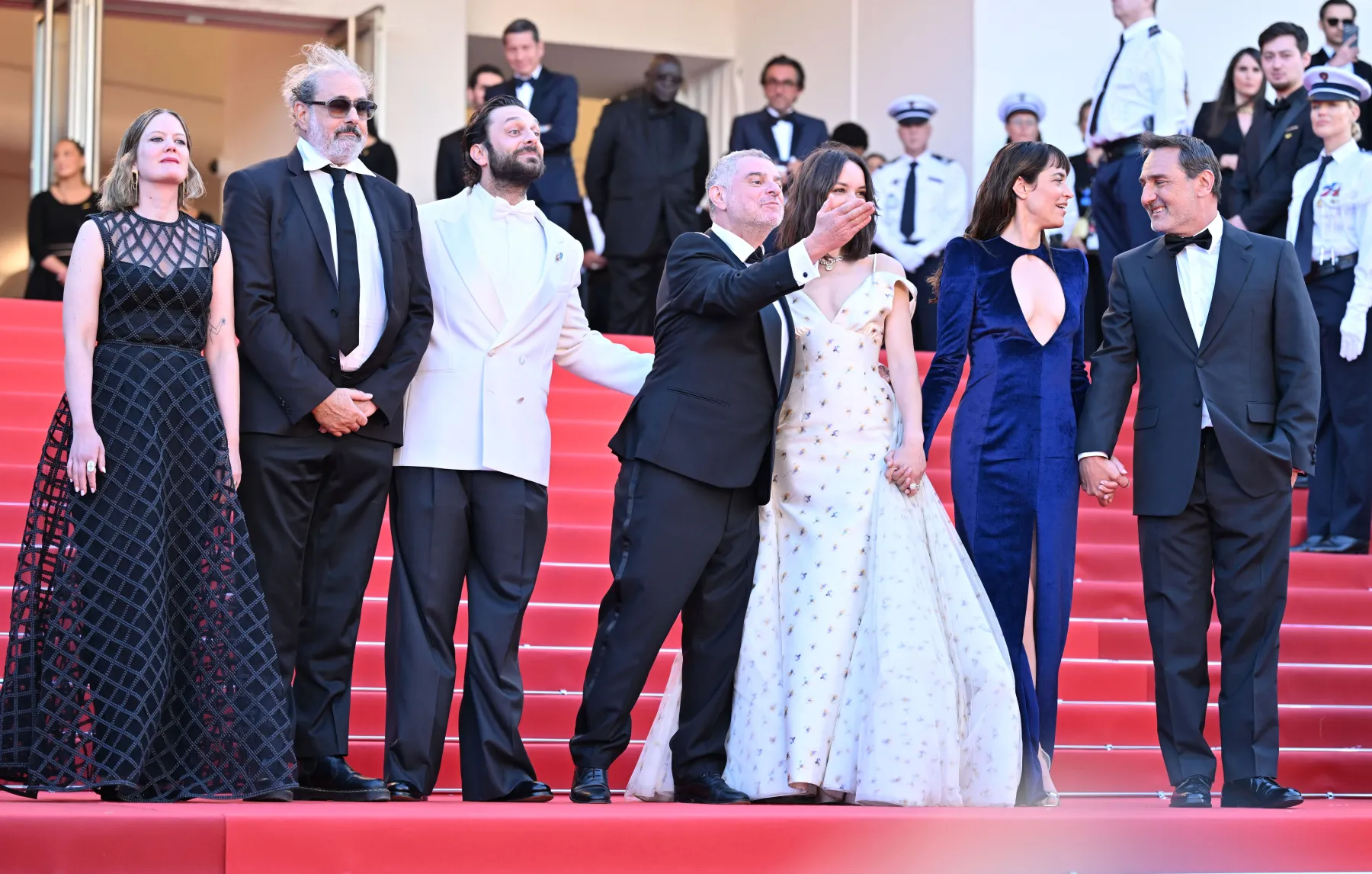 79. Cannes Film Festivali devam ediyor: Kırmızı halıda ünlüler geçidi ...