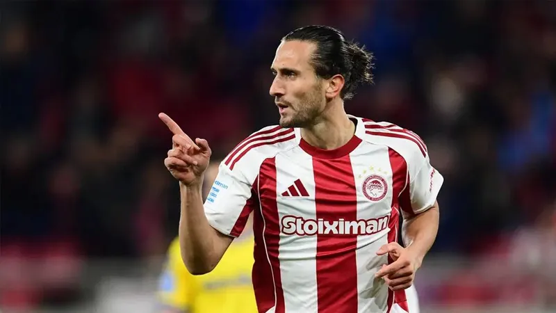 Yusuf Yazıcı'nın çapraz bağları 3'üncü kez koptu
