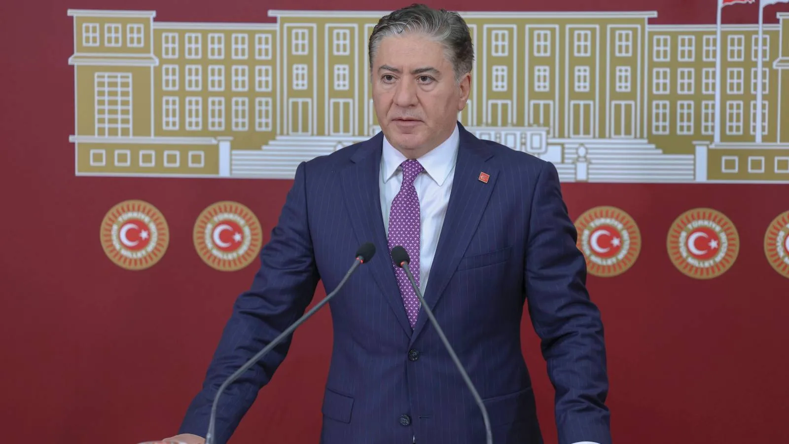 CHP'li Emir'den iktidara gözdağı: Ateşle oynayan elini yakar, evini yakar