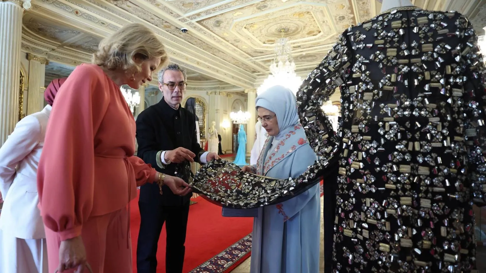 Belçika Kraliçesi Mathilde, Emine Erdoğan ile İstanbul’da bir araya geldi