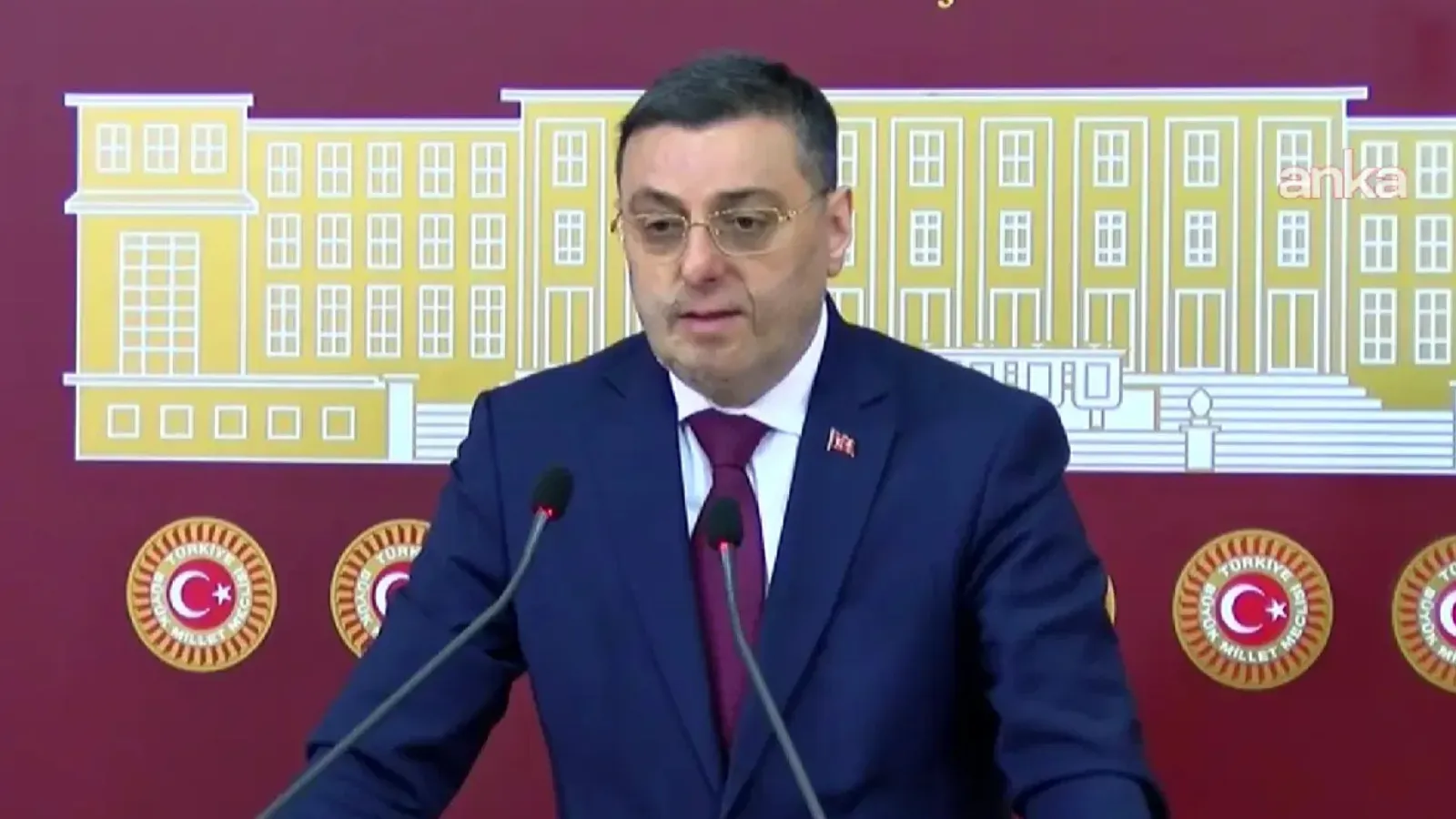 AKP'li vekil: Gündüz programlarının şalteri indirilmeli; RTÜK indirmezse millet indirmeli