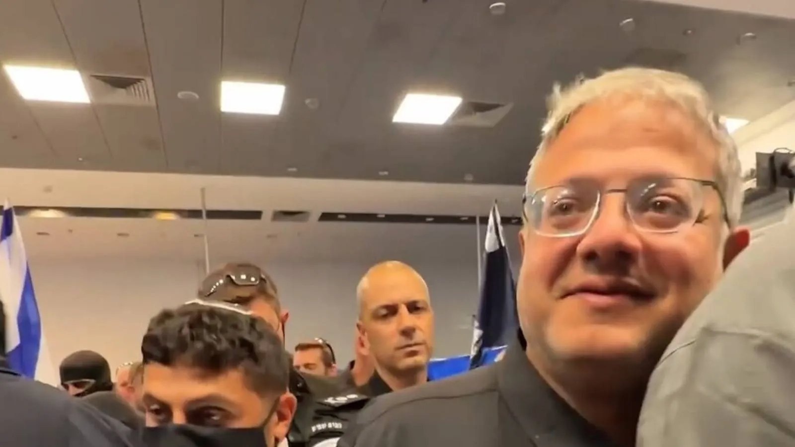 İsrail Ulusal Güvenlik Bakanı, Sumud Filosu aktivistlerinin tutulduğu limana gitti; 