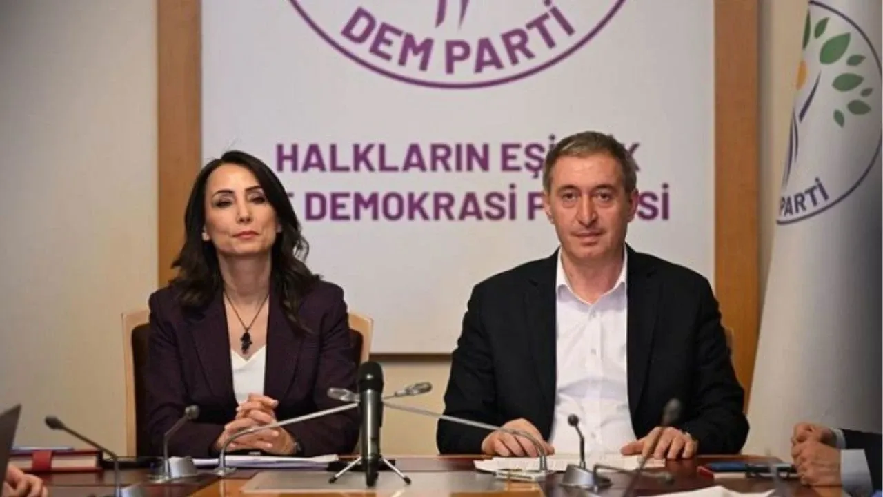 DEM Parti Eş Genel Başkanlarından Özel'e dayanışma telefonu