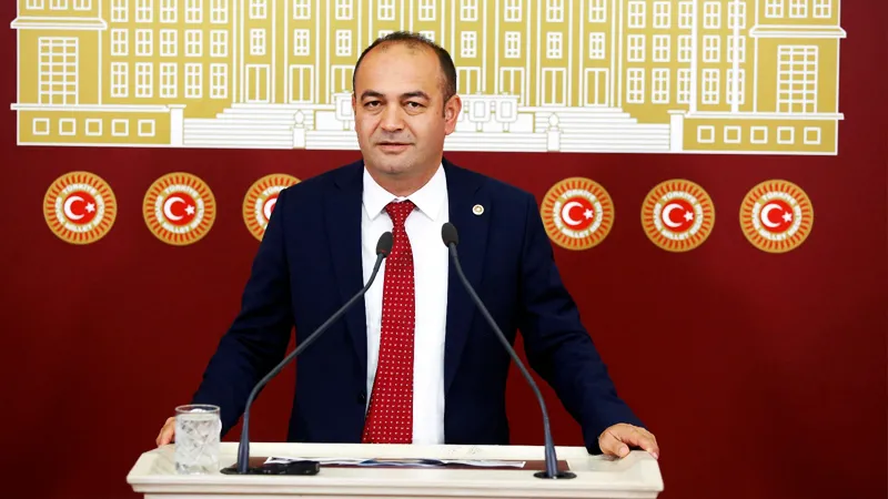 Özgür Karabat: Kılıçdaroğlu döneminde daha fazla televizyon kanalıyla anlaşma vardı ve daha fazla para ödeniyordu