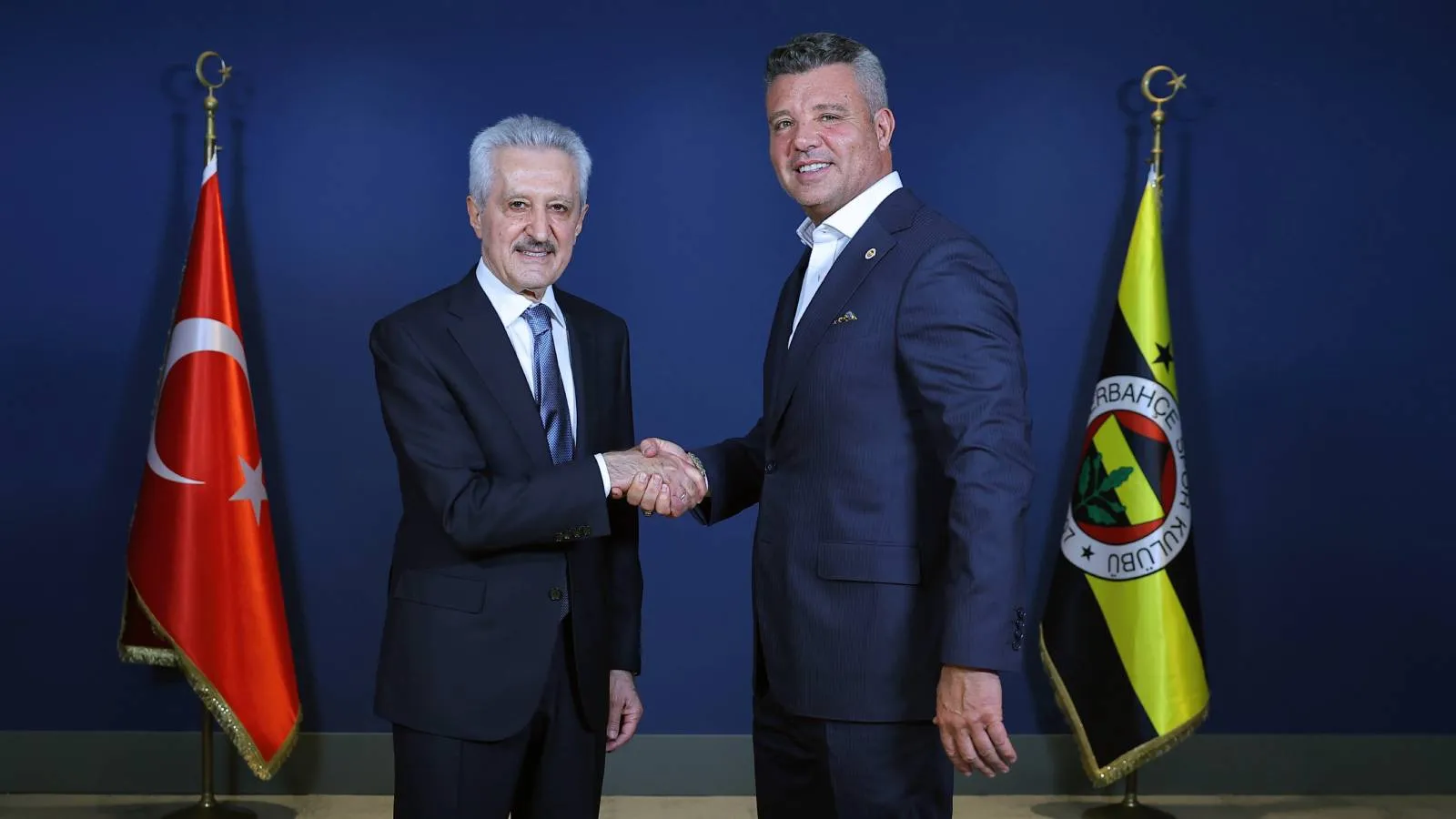 Fenerbahçe, Acıbadem'le sponsorluk anlaşması imzaladı: Sadettin Saran ile Mehmet Ali Aydınlar'dan açıklamalar geldi
